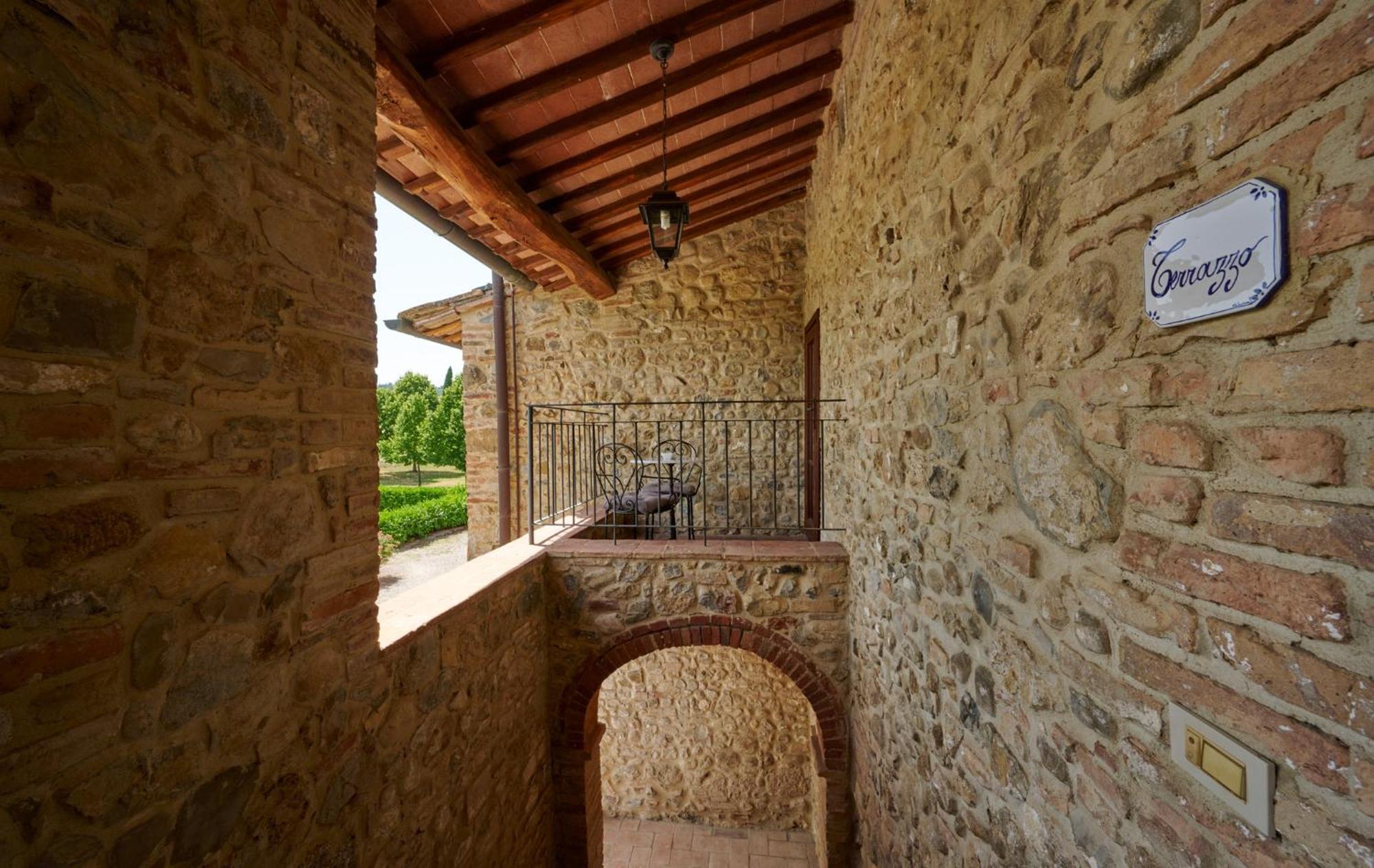 Agriturismo La Peschiera Casole dʼElsa المظهر الخارجي الصورة