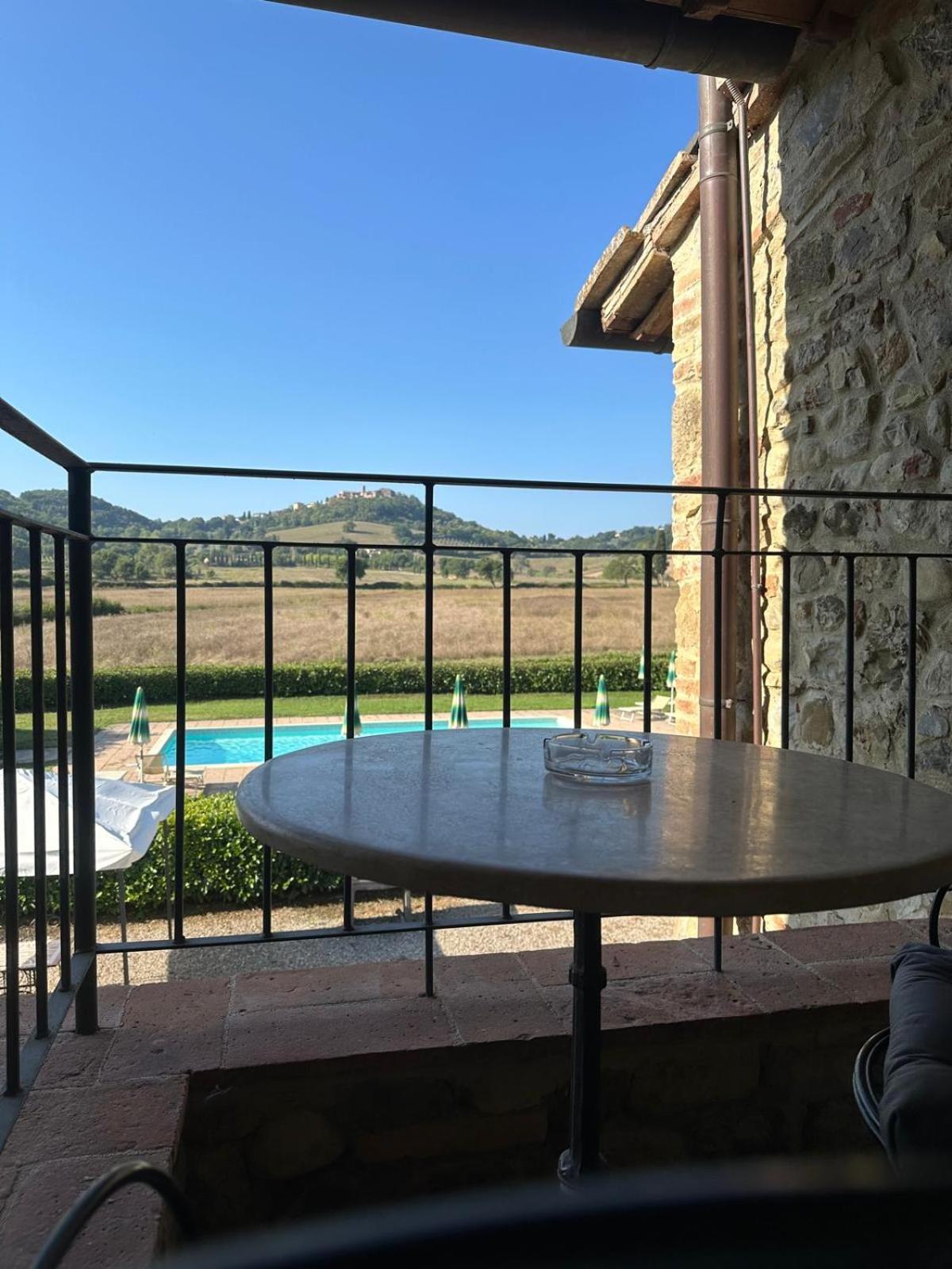 Agriturismo La Peschiera Casole dʼElsa المظهر الخارجي الصورة