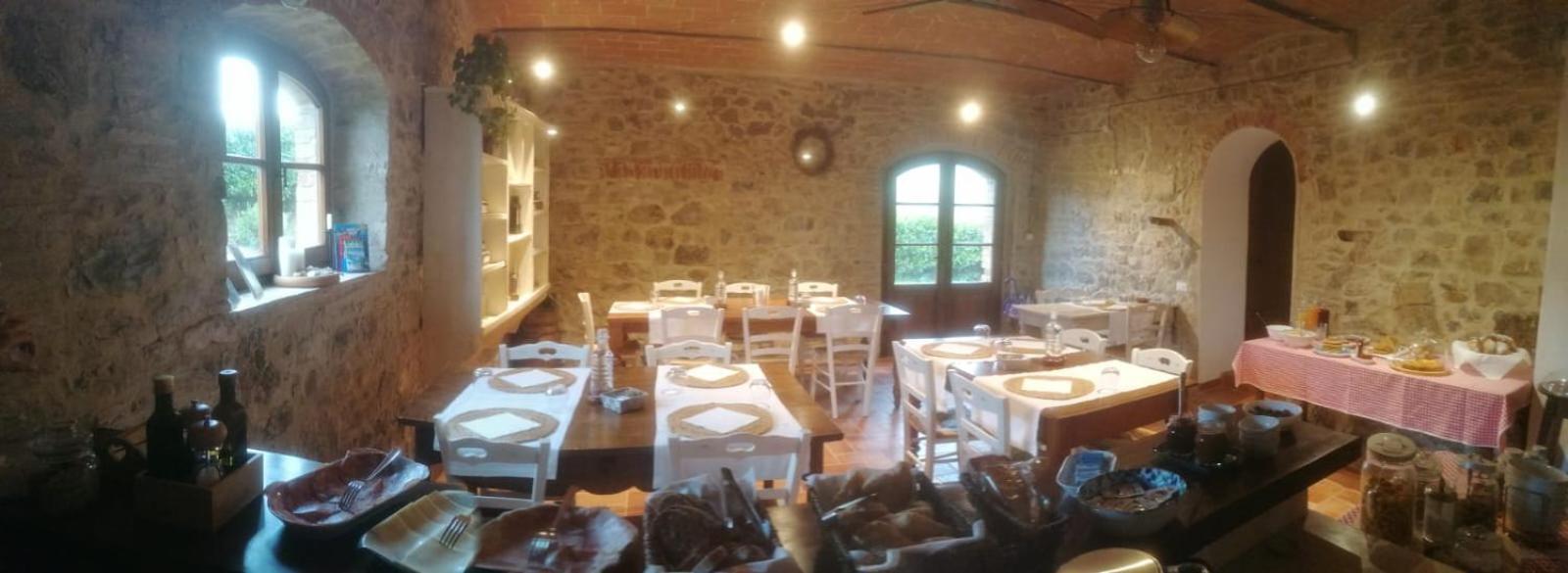 Agriturismo La Peschiera Casole dʼElsa المظهر الخارجي الصورة