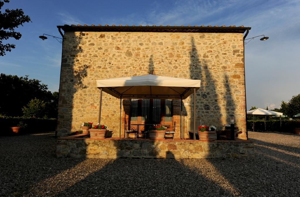 Agriturismo La Peschiera Casole dʼElsa المظهر الخارجي الصورة