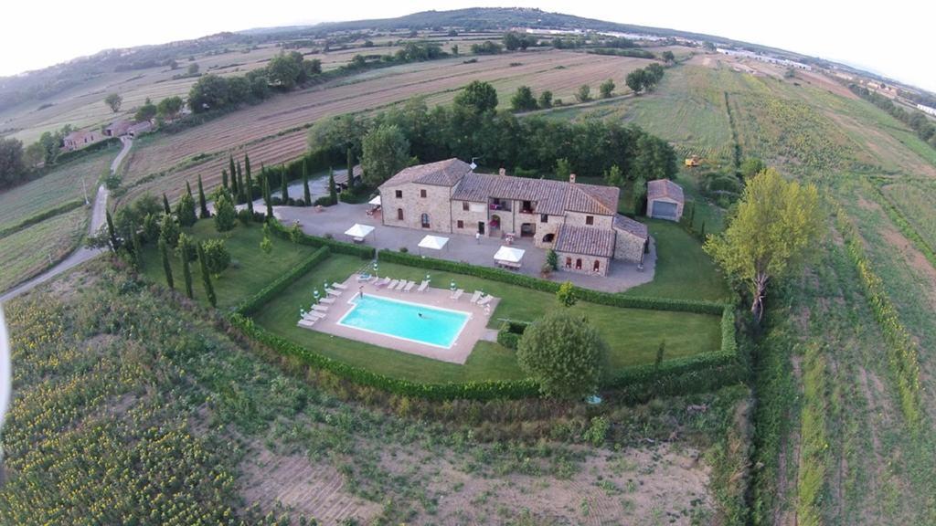 Agriturismo La Peschiera Casole dʼElsa المظهر الخارجي الصورة
