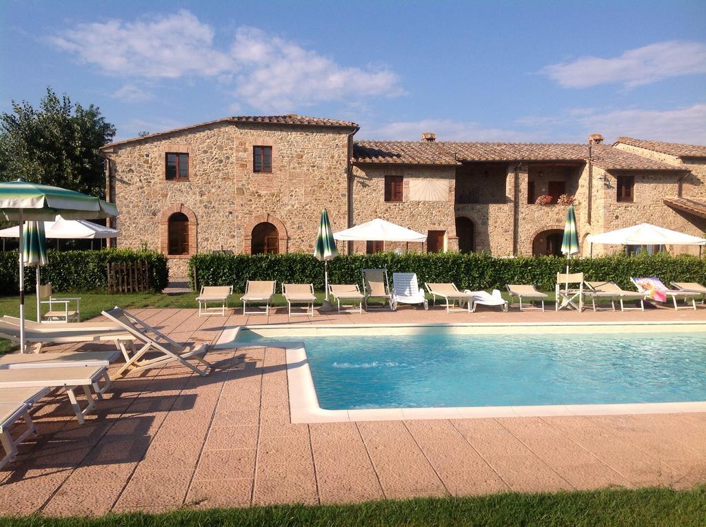 Agriturismo La Peschiera Casole dʼElsa المظهر الخارجي الصورة
