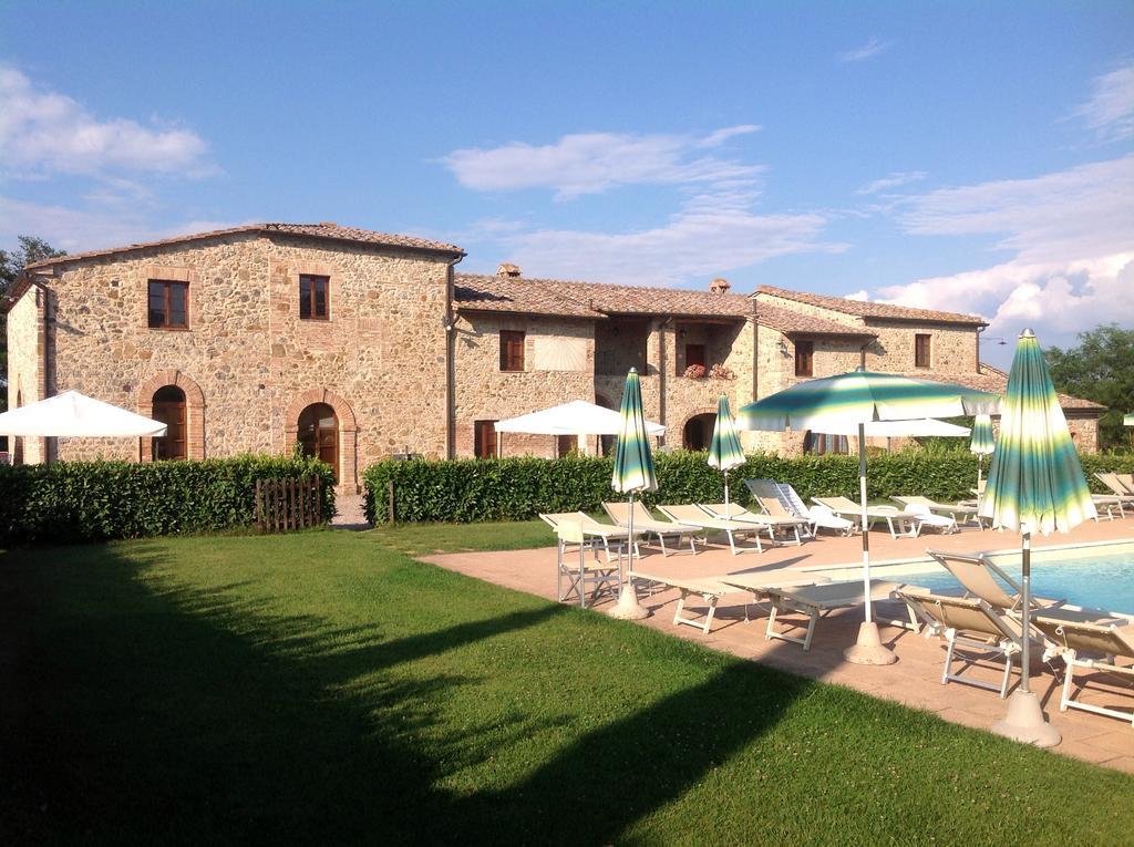 Agriturismo La Peschiera Casole dʼElsa المظهر الخارجي الصورة